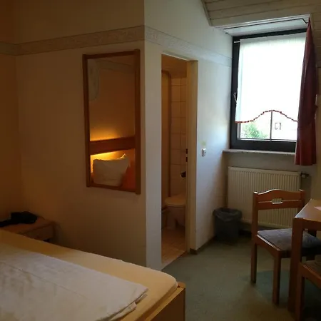 Gaestehaus Weingut - Froehliches Weinfass