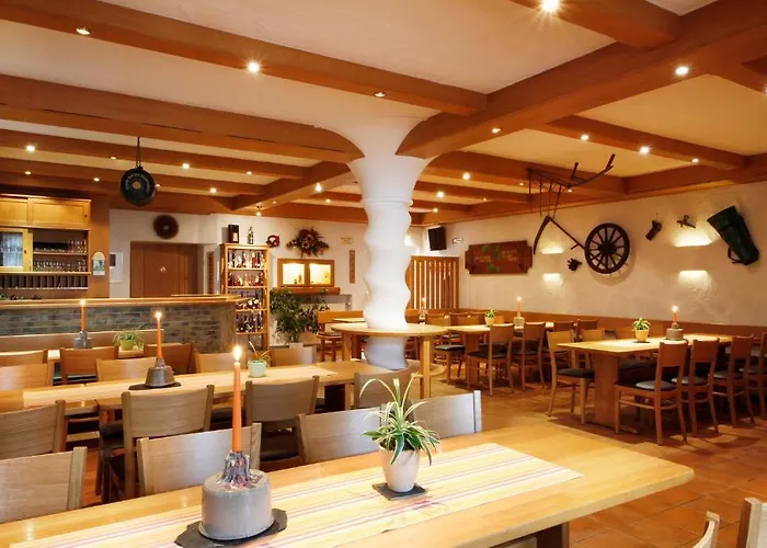 Gaestehaus Weingut - Froehliches Weinfass 3*