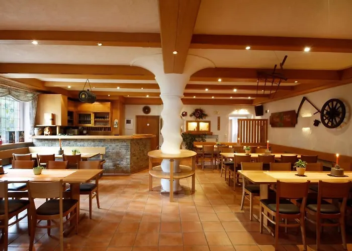 Gaestehaus Weingut - Froehliches Weinfass