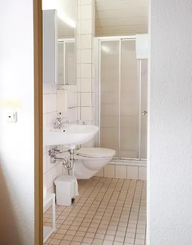 Gaestehaus Weingut - Froehliches Weinfass Kenn